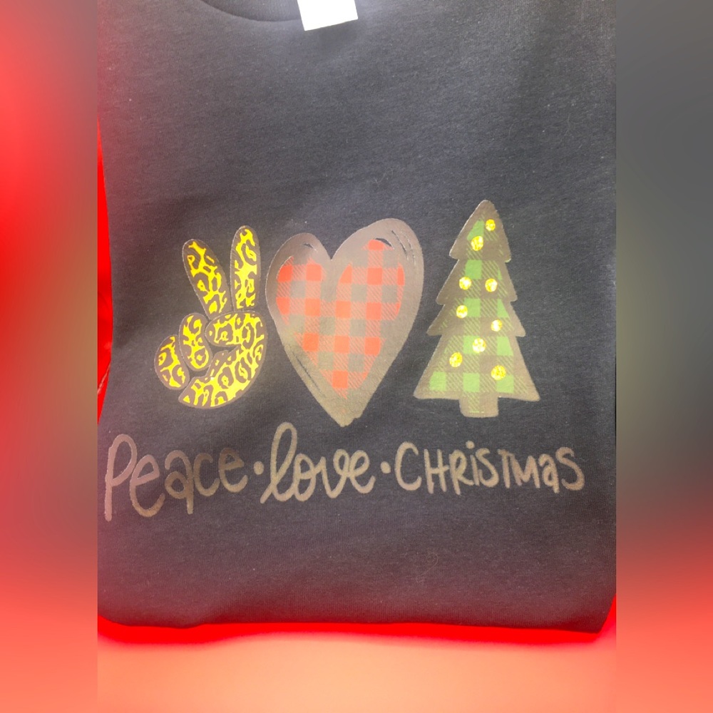 New Gildan Christmas 🎄 Short Sleeve T-SHIRT